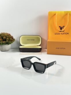Louis_Vuitton_8622_Black