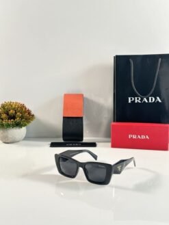 Prada_WMNS_954_Black