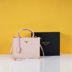 Handbag Symbol Medium Sized Tote Bag With Og Box & Dust Bag Pink