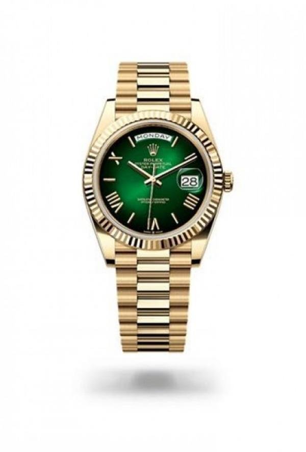 ZR ROLE_X OYSTER PERPETUAL DAY DATE  GOLD GREEN SHADED DIAL